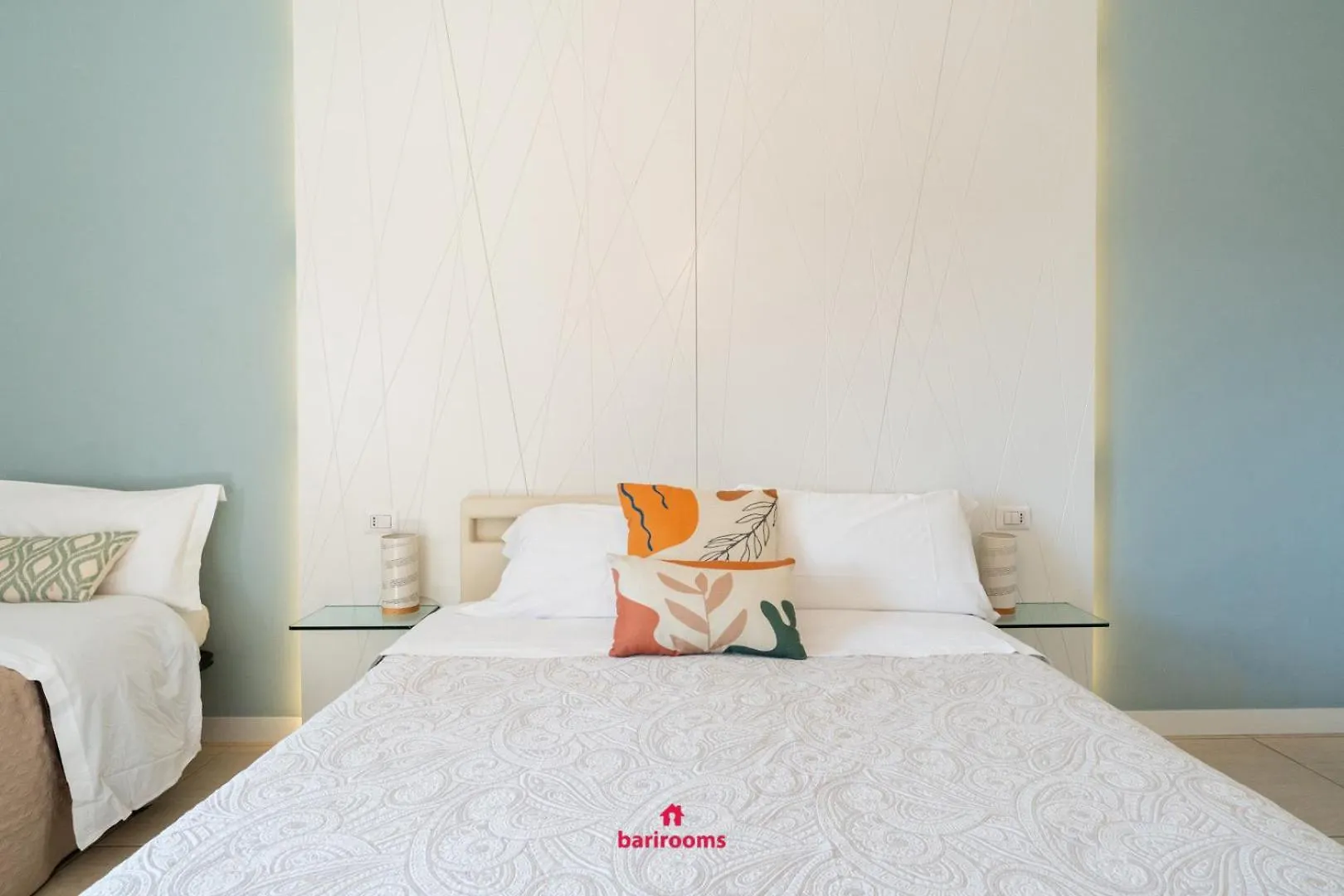 Bari Rooms Suite Station 0*,  Italien